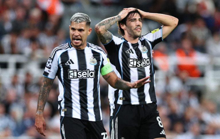Los gigantes europeos esperan arrancarle el corazón al mediocampo del Newcastle este verano


