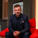 Julian Ward en la imagen del anuncio de su regreso a la dirección deportiva del Liverpool