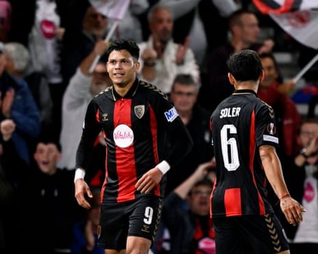 Evanilson celebra su gol con el Bournemouth ante el Sturm Graz