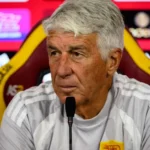 Gian Piero Gasperini habla en una rueda de prensa de la Roma